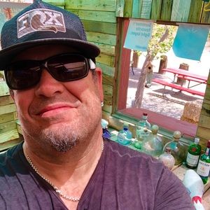 Meet your Posher, Cj